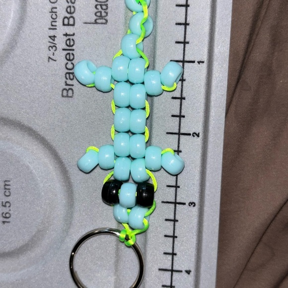 Blue mini lizard - Picture 2 of 3